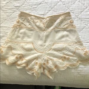 SEQUIN BEIGE AND WHITE SHORTS